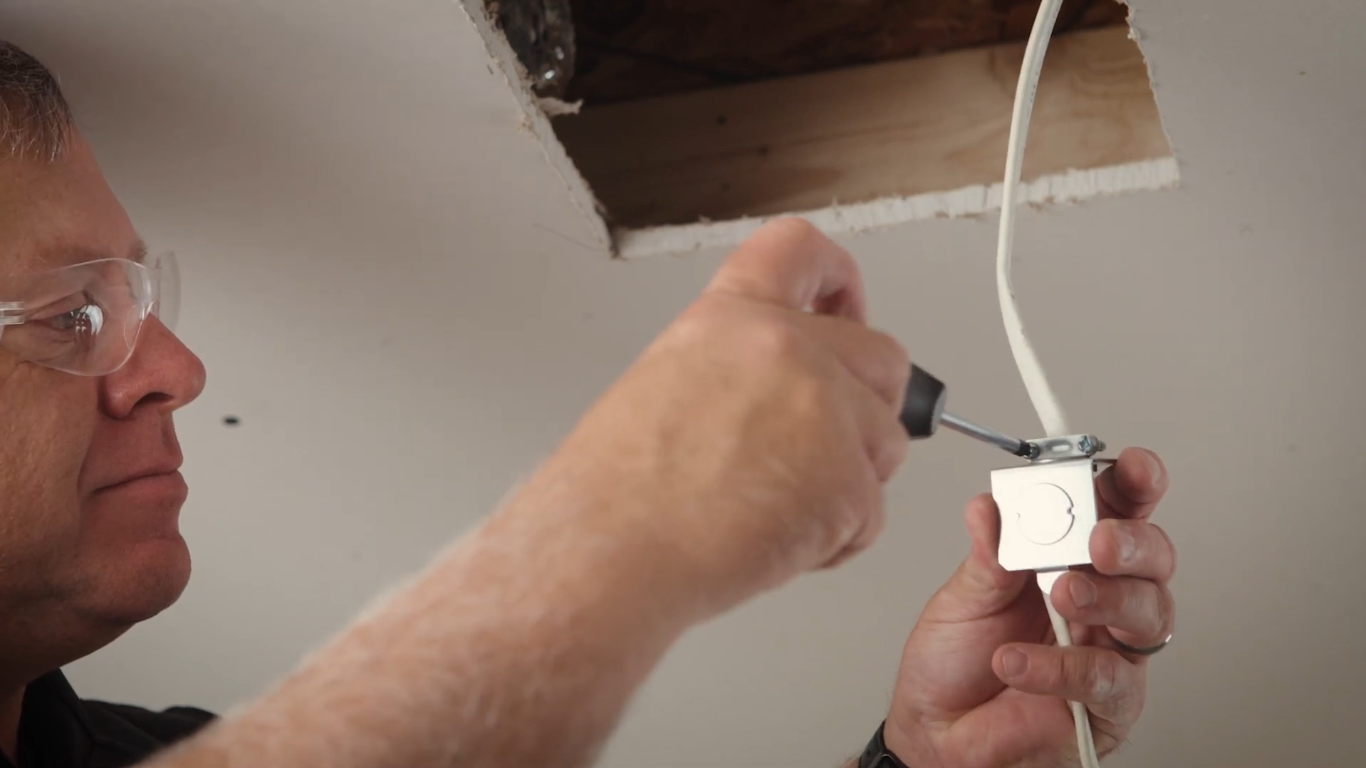 Retrofit Install Video PCPER811